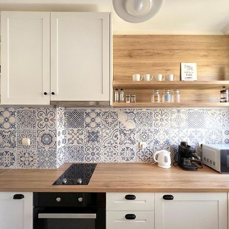 Lovely Apartment With Balcony In Pomorie Old Town By Flat Mаnаger Extérieur photo