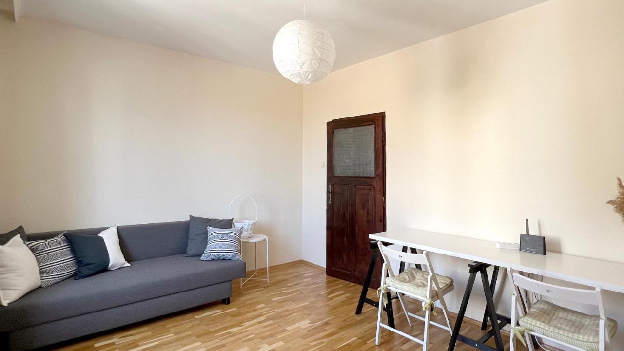 Lovely Apartment With Balcony In Pomorie Old Town By Flat Mаnаger Extérieur photo